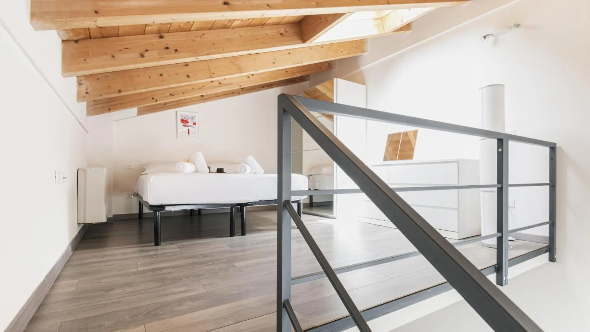 Easylife- Appartamento Su Due Livelli Su I Navigli Milan Apartment