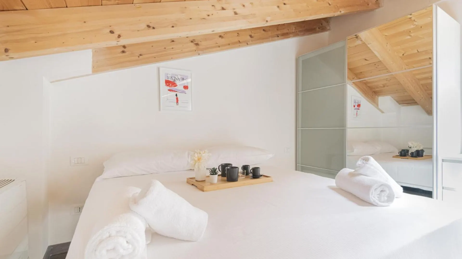 Easylife- Appartamento Su Due Livelli Su I Navigli Milan Apartment