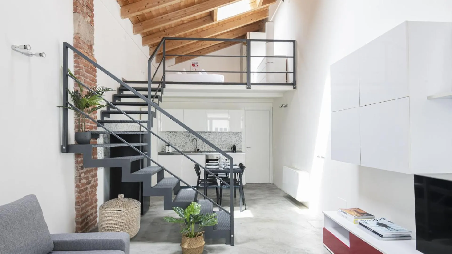 Easylife- Appartamento Su Due Livelli Su I Navigli Milan