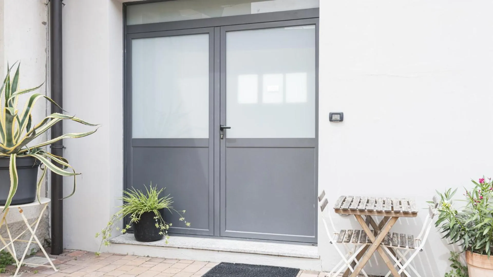 Easylife- Appartamento Su Due Livelli Su I Navigli Milan 0*,  Italy