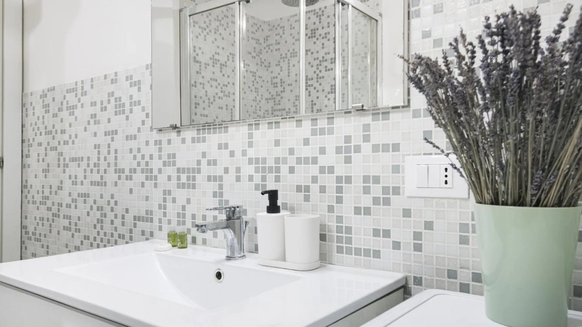 Easylife- Appartamento Su Due Livelli Su I Navigli Milan 0*,