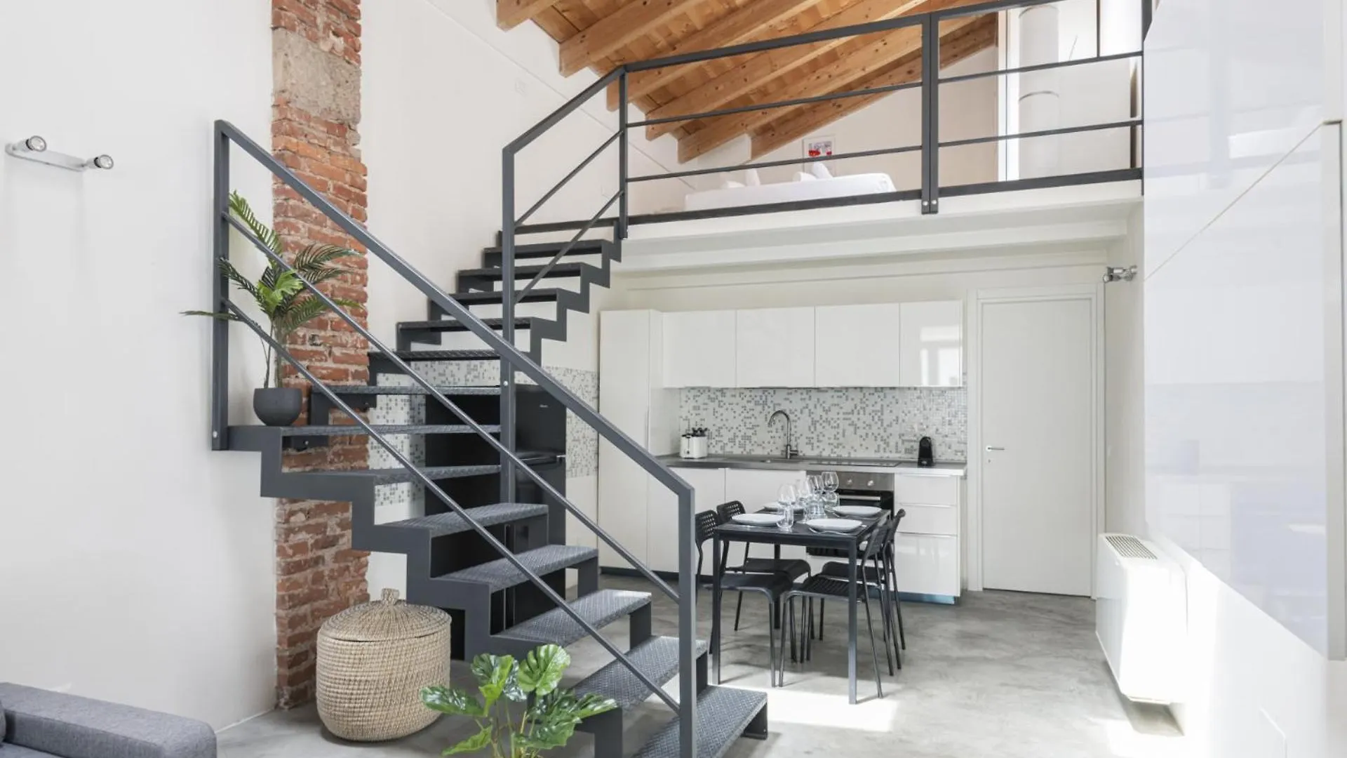 Apartment Easylife- Appartamento Su Due Livelli Su I Navigli Milan