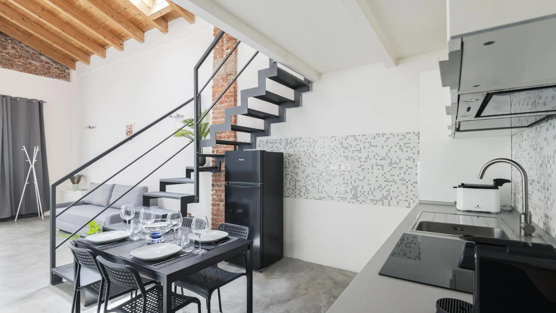 Easylife- Appartamento Su Due Livelli Su I Navigli Milan 0*,