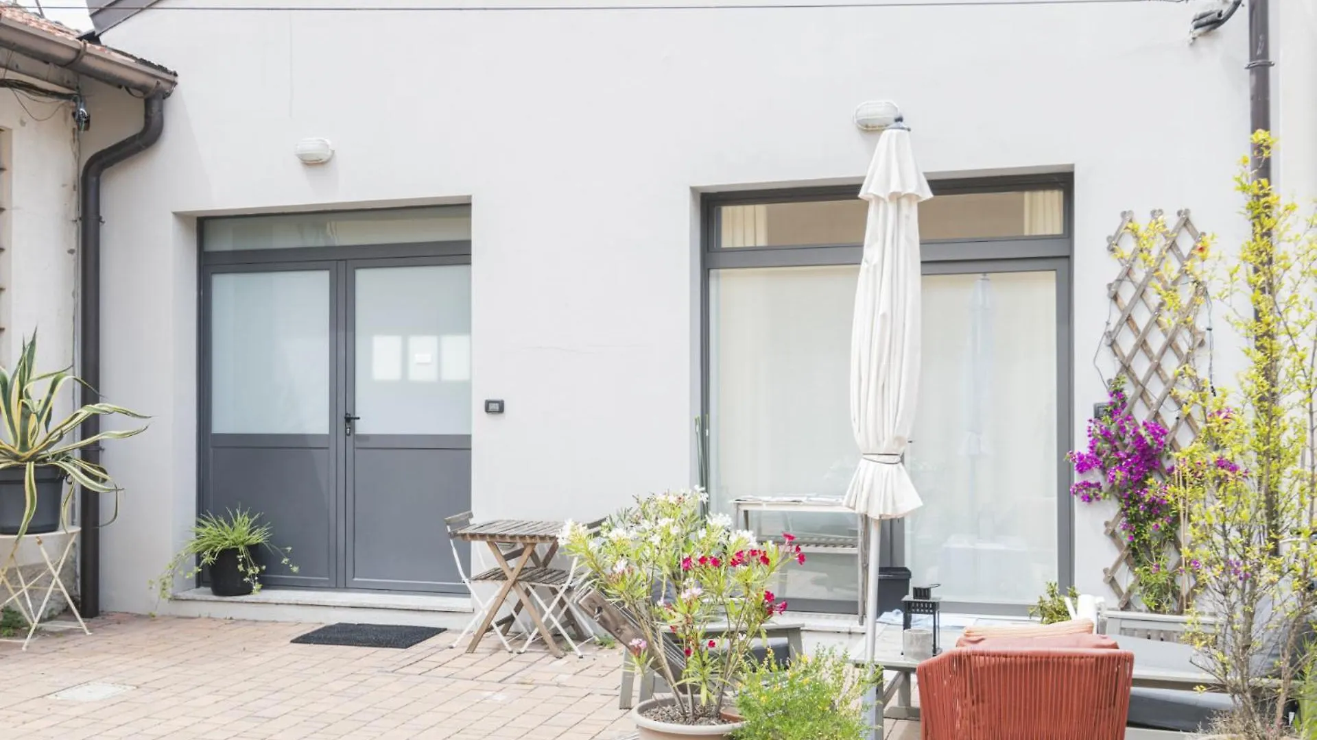 Easylife- Appartamento Su Due Livelli Su I Navigli Milan Apartment